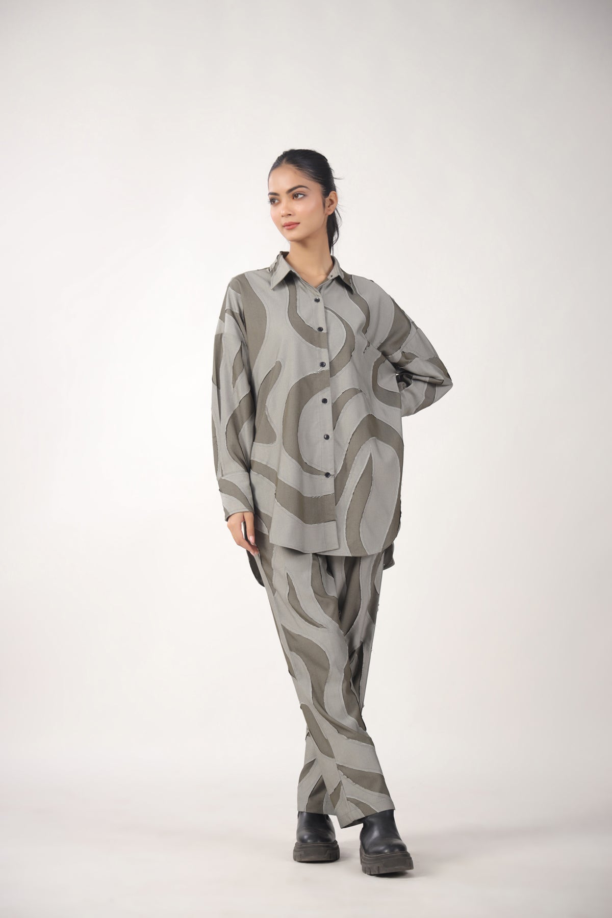 Fluid Shirt with Pants