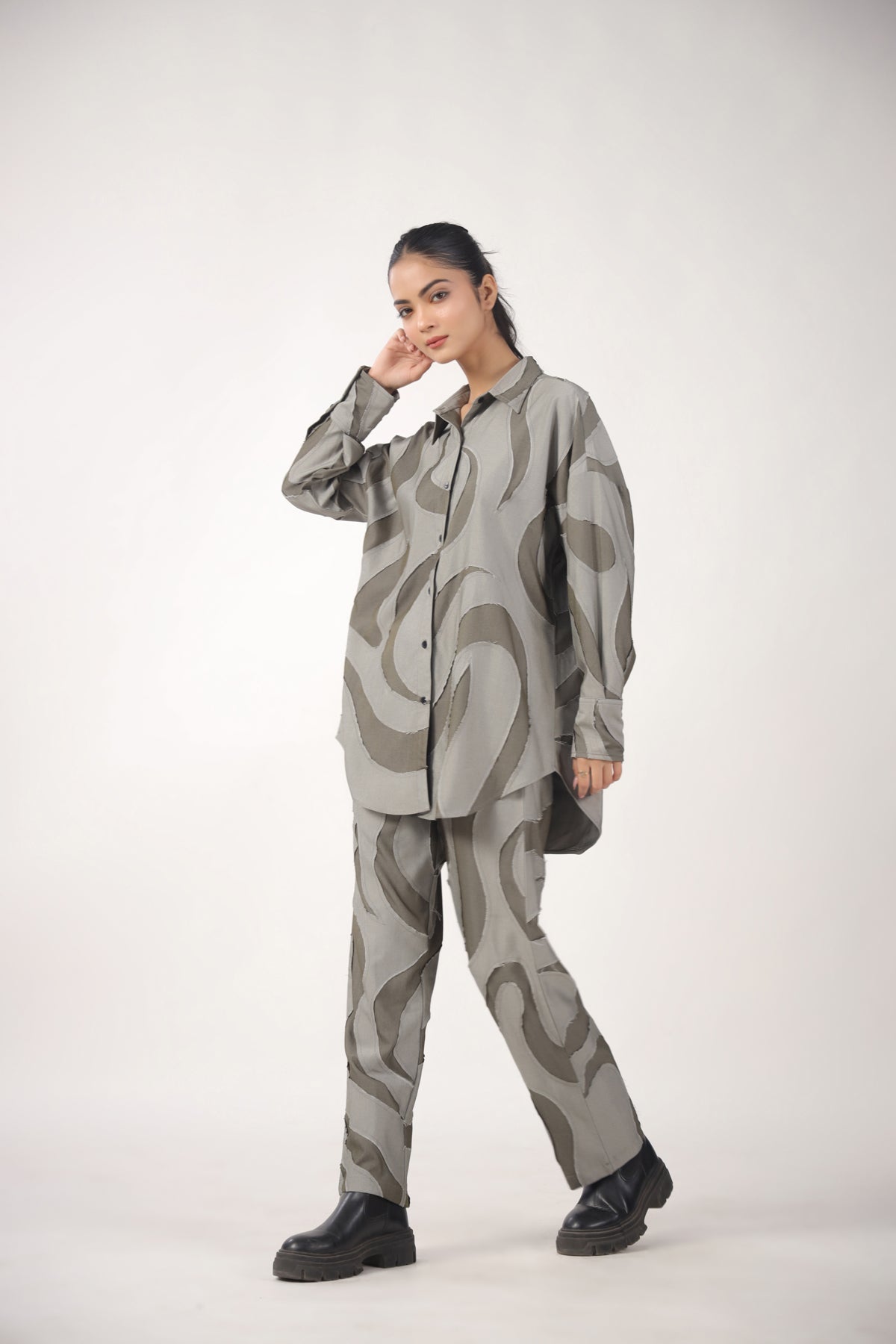 Fluid Shirt with Pants