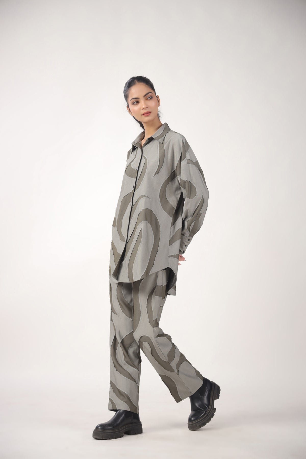 Fluid Shirt with Pants