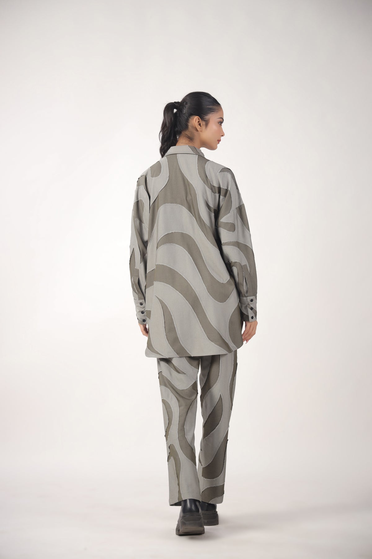 Fluid Shirt with Pants