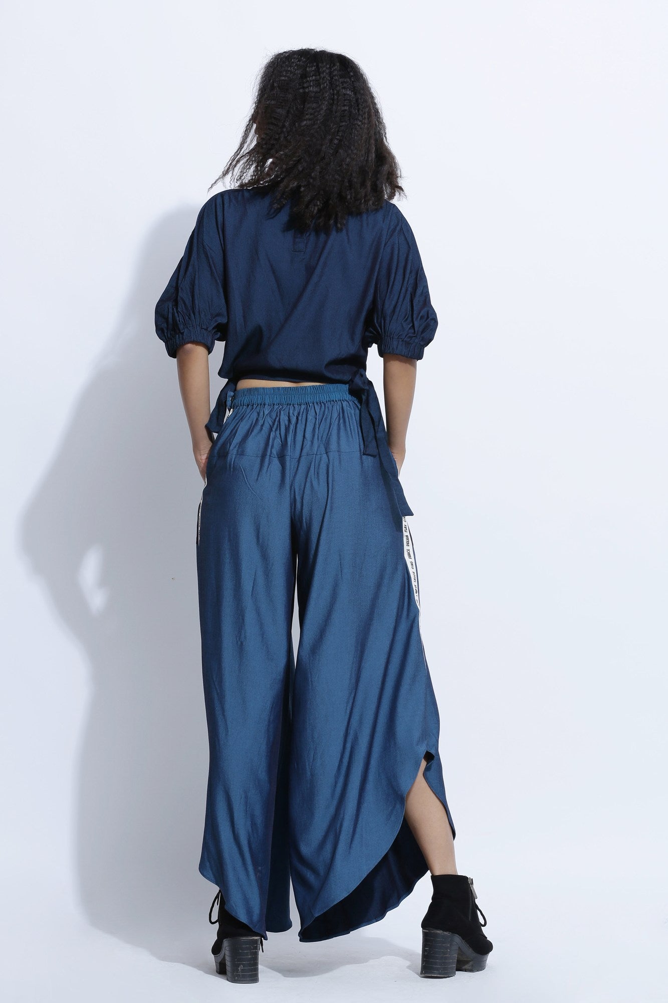 No Bad Vibes Crop Top